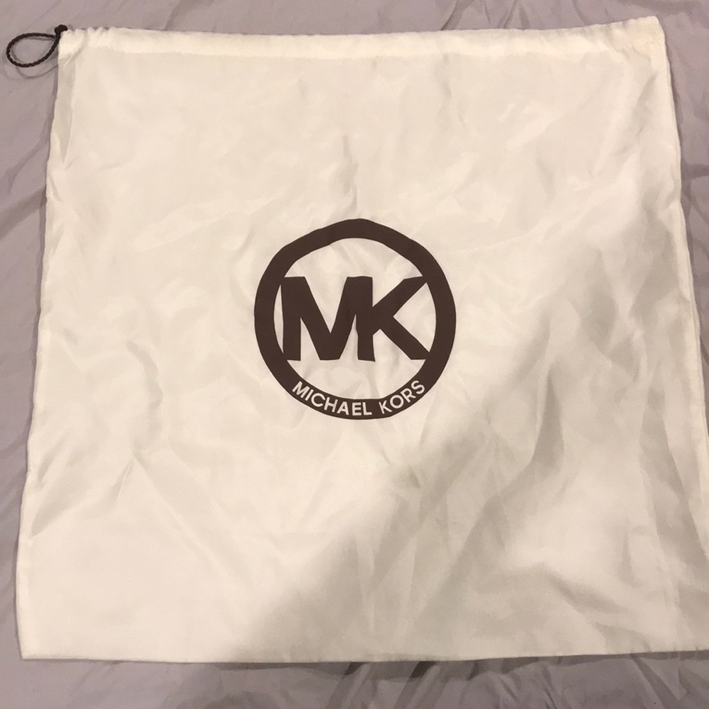 MK dust bag
